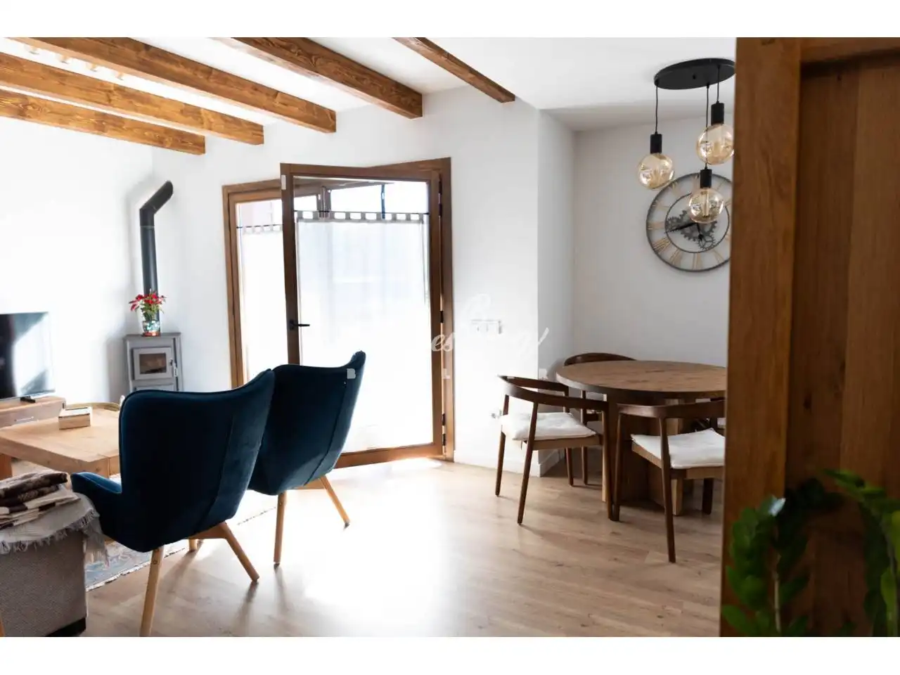 Comedor de Apartamento en venta en Bellver de Cerdanya con Aire acondicionado, Calefacción y Parquet