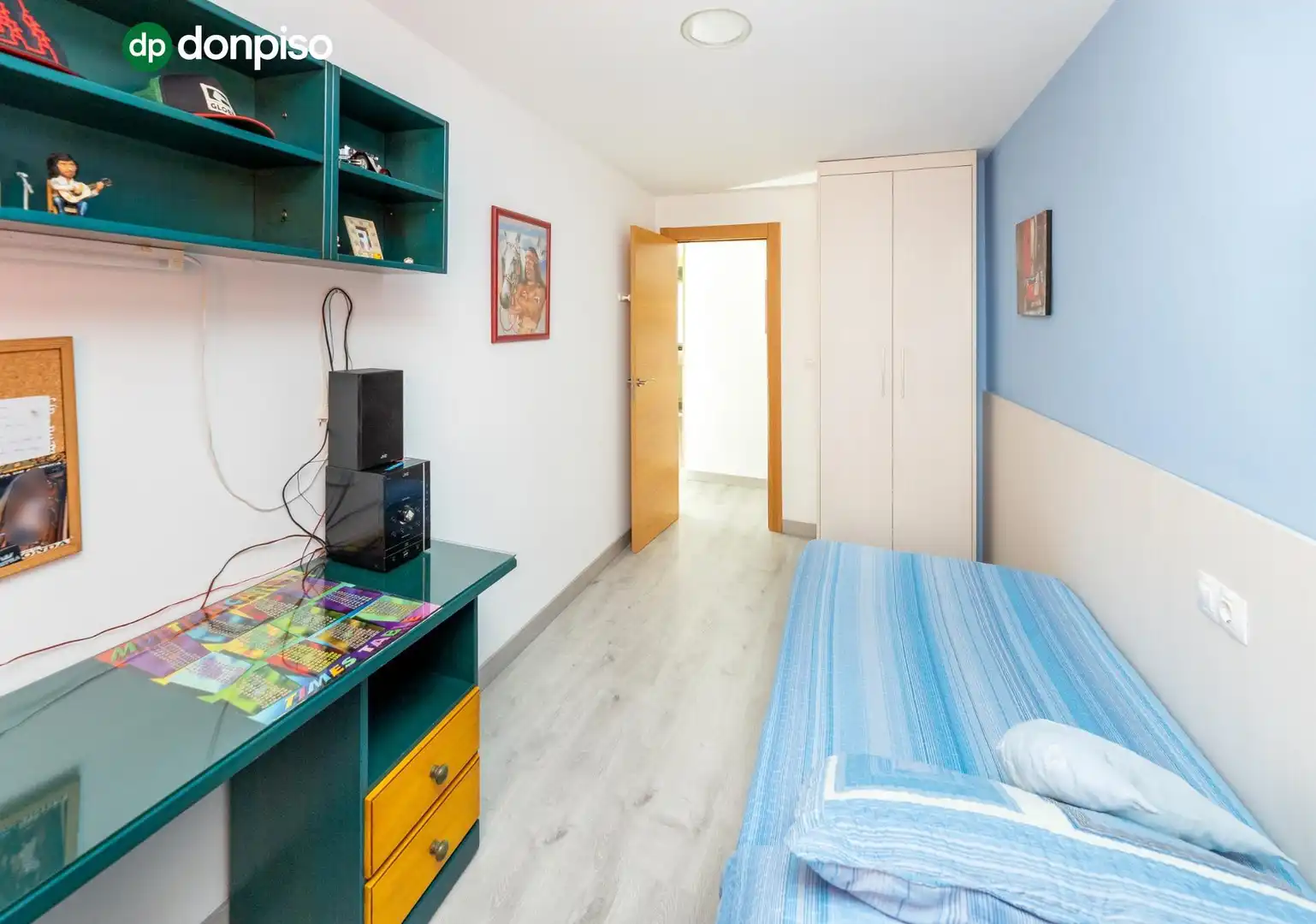 Bedroom of Flat for sale in Granada  with Air Conditioner, Heating and Storage room