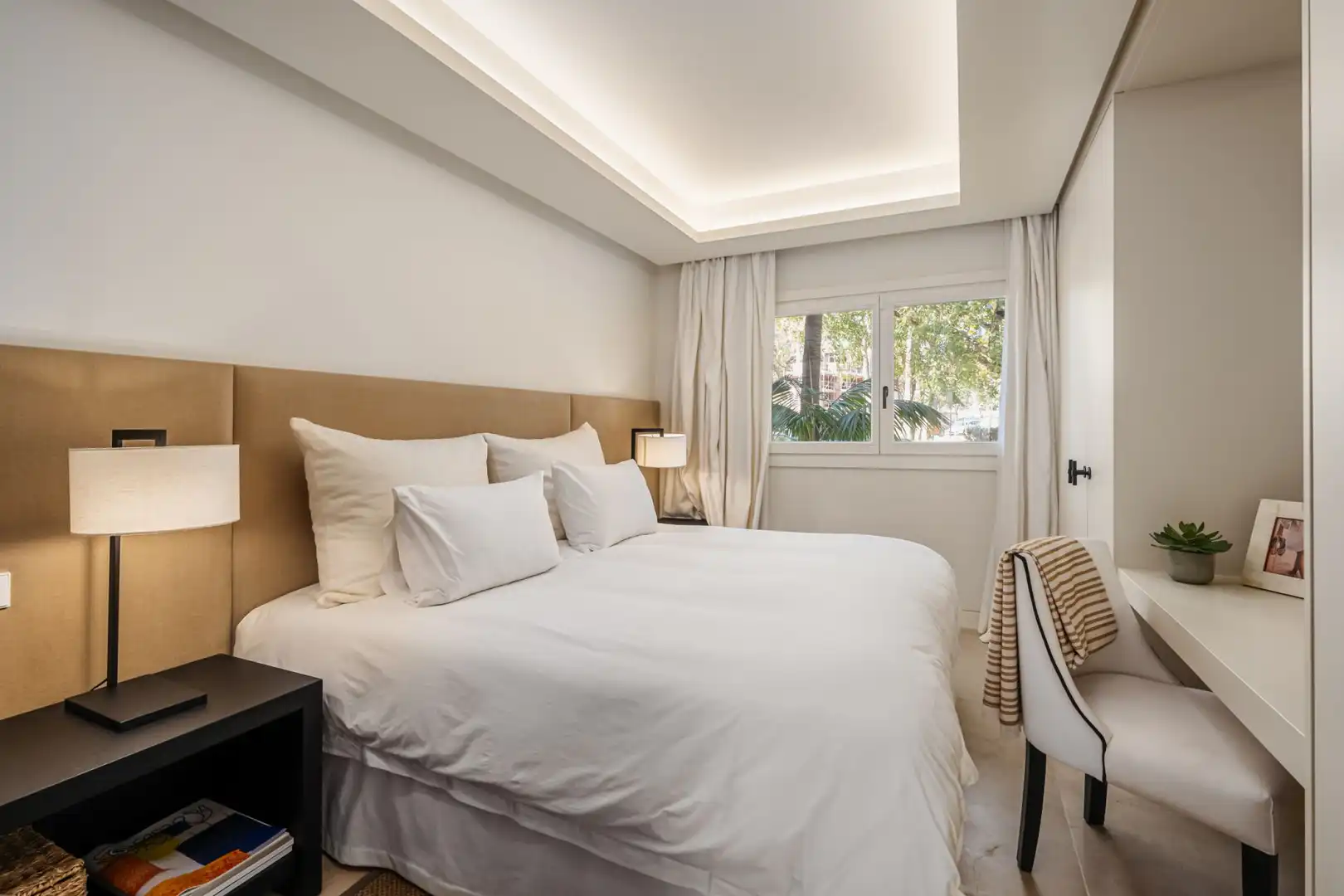 Dormitori de Apartament en venda en Marbella amb Aire condicionat, Calefacció i Terrassa