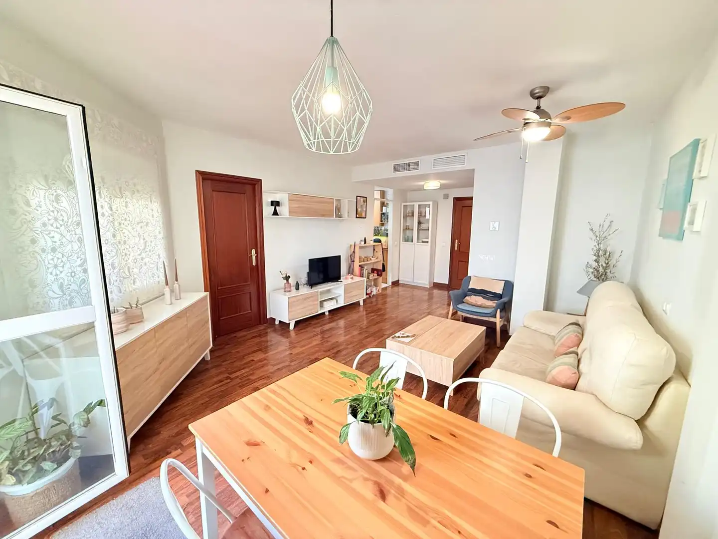Sala de estar de Piso en venta en Málaga con Aire acondicionado, Parquet y Terraza
