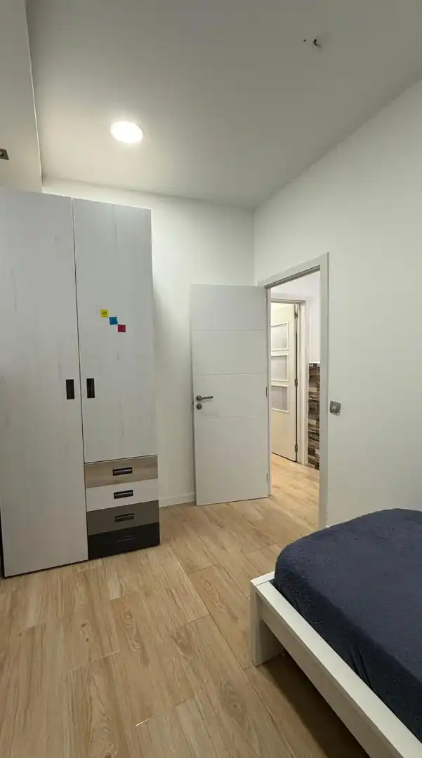 Casa adosada en venda en Cornellà de Llobregat amb Aire condicionat, Calefacció i Terrassa