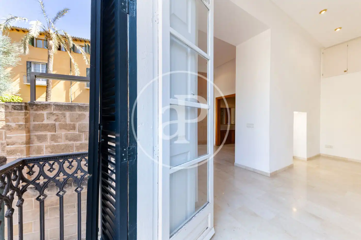 Piso en venta en  Palma de Mallorca con Calefacción, Jardín privado y Terraza