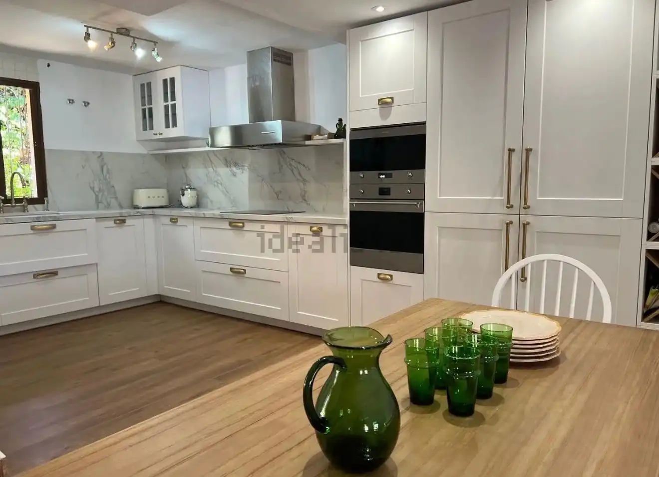 Detached homes for rent in Elviria