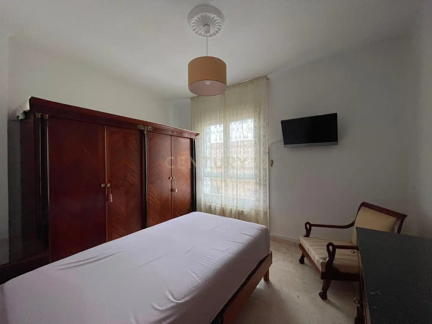 Bedroom of Apartments for rent in Granada  with Air Conditioner, Washing machine and Balcony