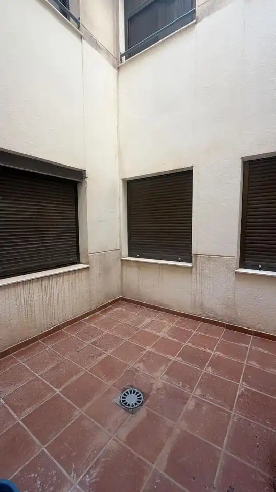 Vista exterior de Piso en venta en Melilla