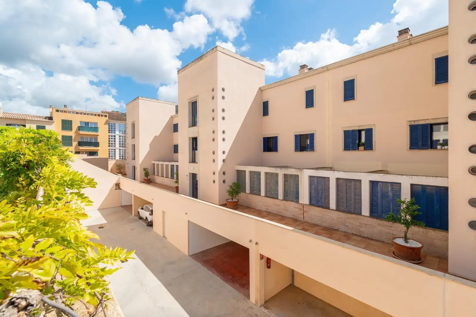 Vista exterior de Pis en venda en Andratx amb Calefacció, Jardí privat i Terrassa