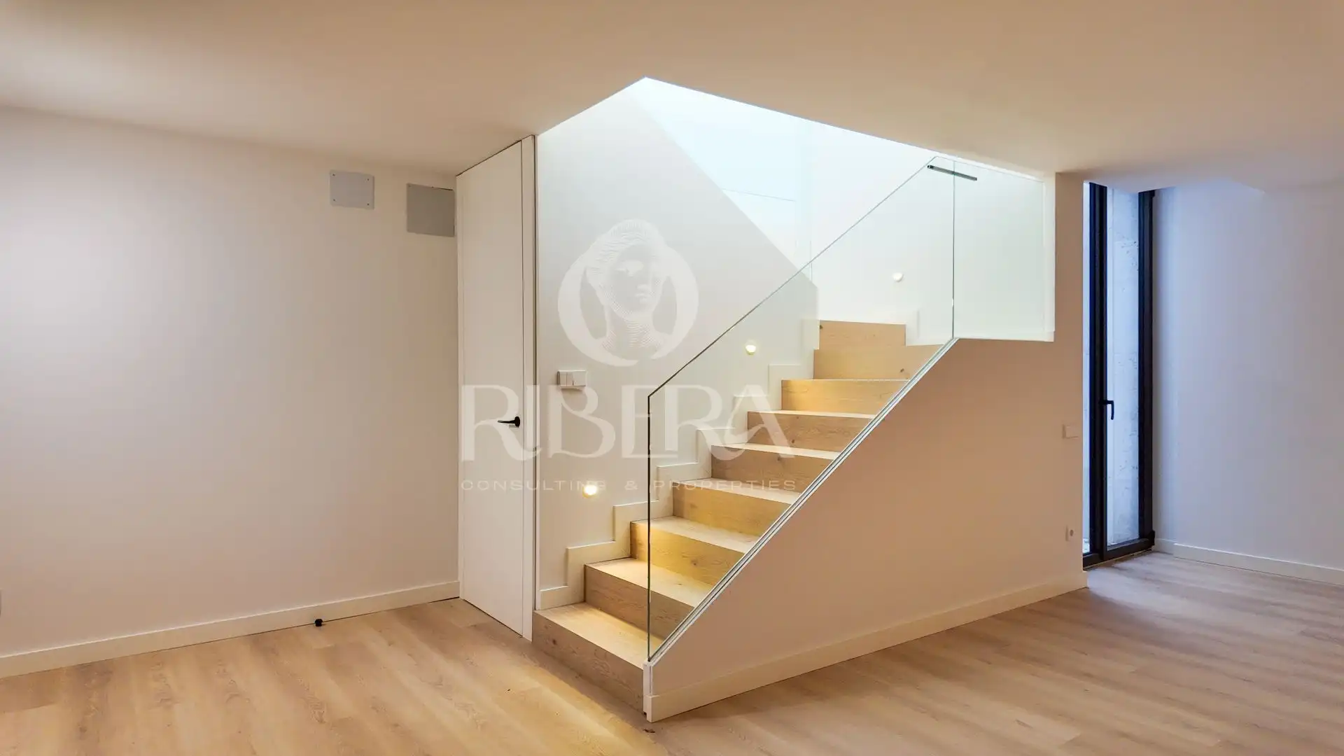 Casa o chalet en venta en L'Eliana con Aire acondicionado, Calefacción y Jardín privado