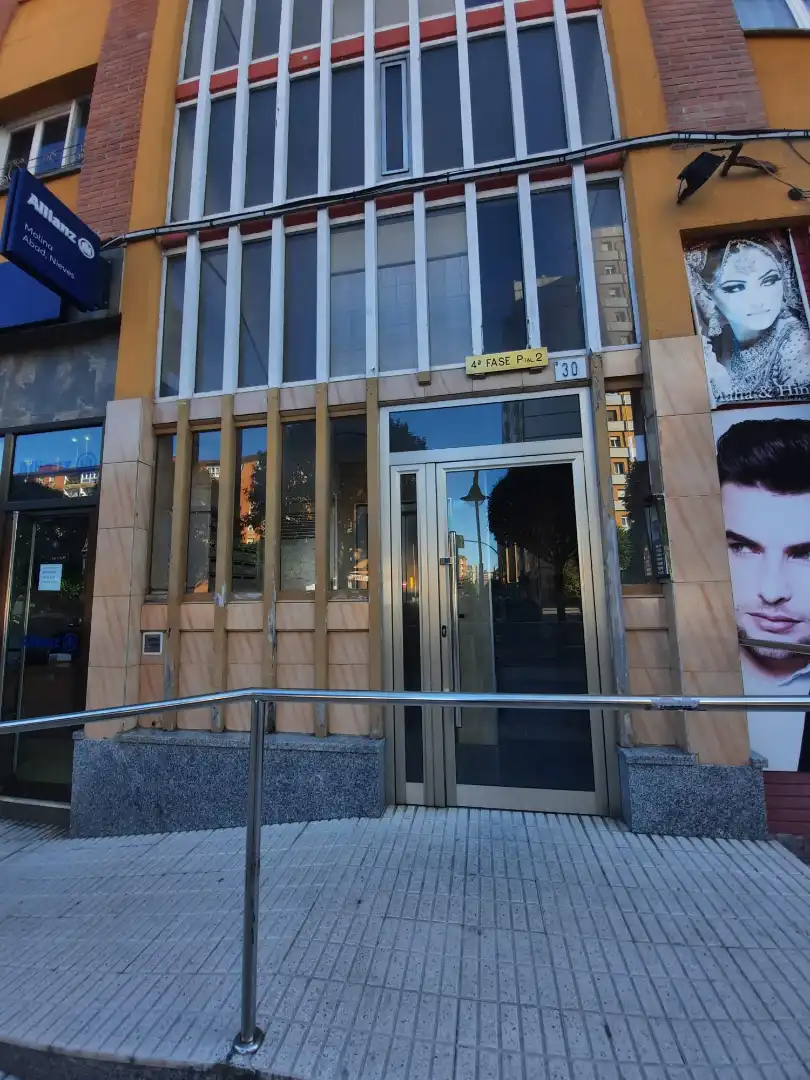 Vista exterior de Piso en venta en Gijón  con Amueblado