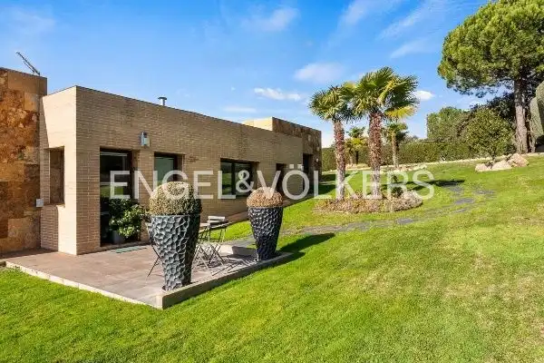 Vista exterior de Finca rústica de alquiler en Las Rozas de Madrid con Calefacción