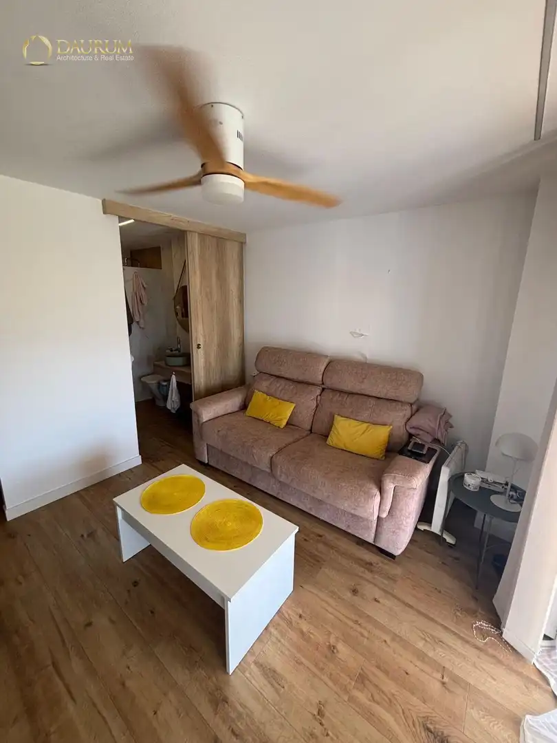Flat with lift for sale in AVENIDA DE LA ARMADA ESPAÑOLA, imagen 3