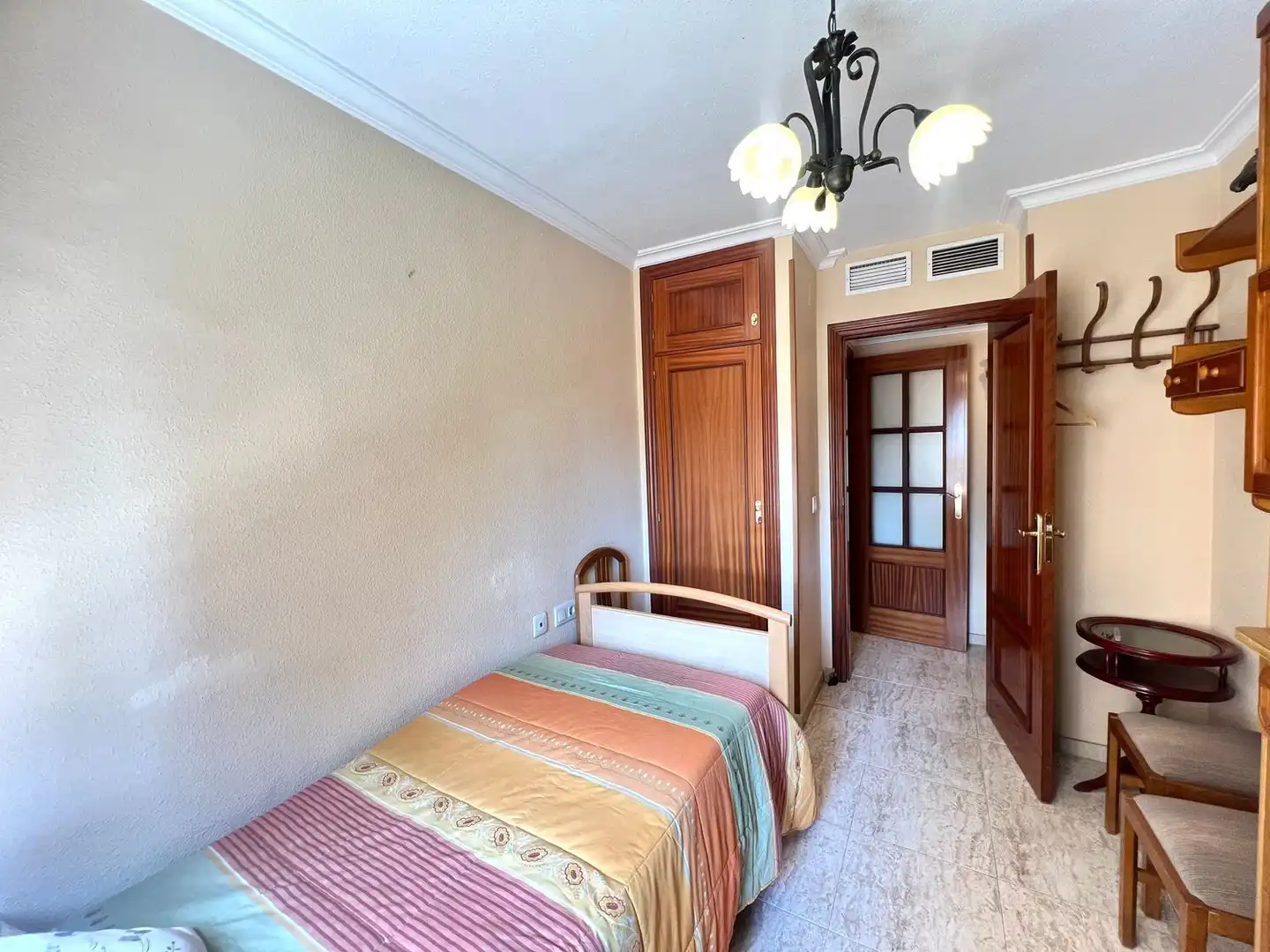 Habitación de Piso en venta en Málaga con Aire acondicionado, Terraza y Trastero