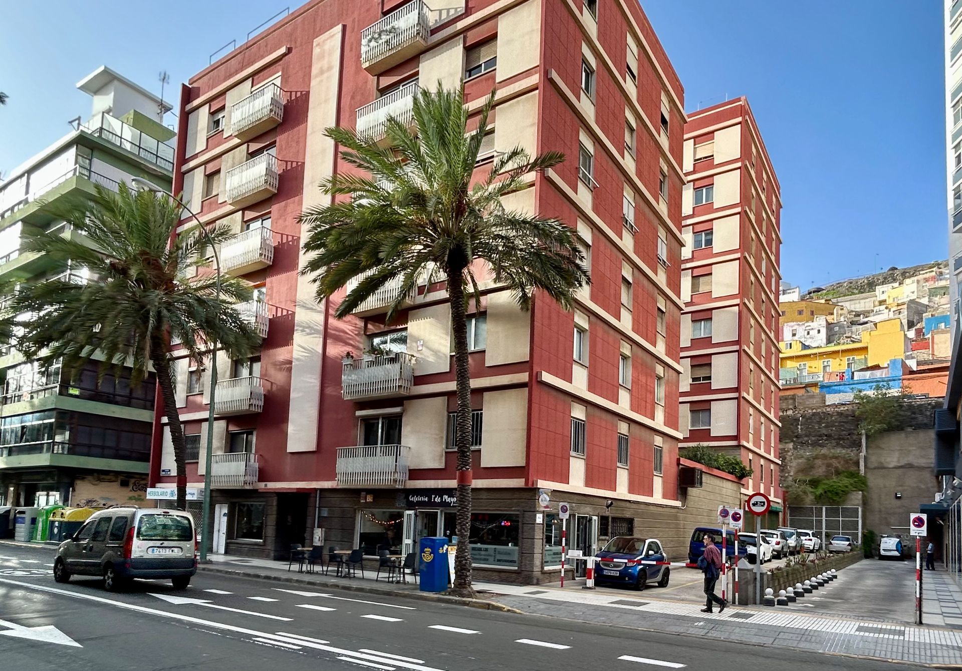Exterior view of Flat for sale in Las Palmas de Gran Canaria  with Balcony, Internet and Alarm