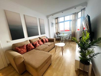 Living room of Flat to rent in Telde  with Parquet flooring, Furnished and Washing machine