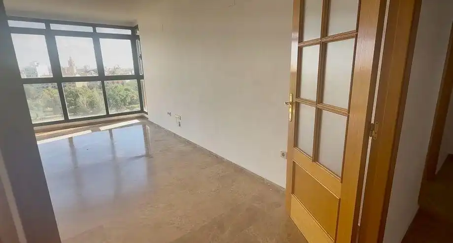 Sala de estar de Piso de alquiler en Valencia con Aire acondicionado y Balcón