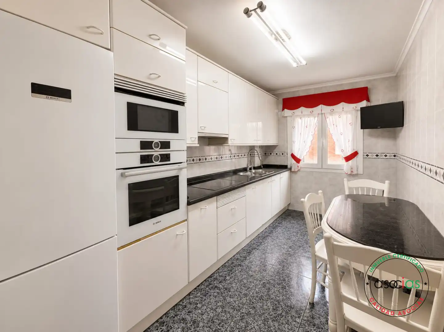 Piso en venta en CL MARIA ZAMBRANO, 8, La Calzada