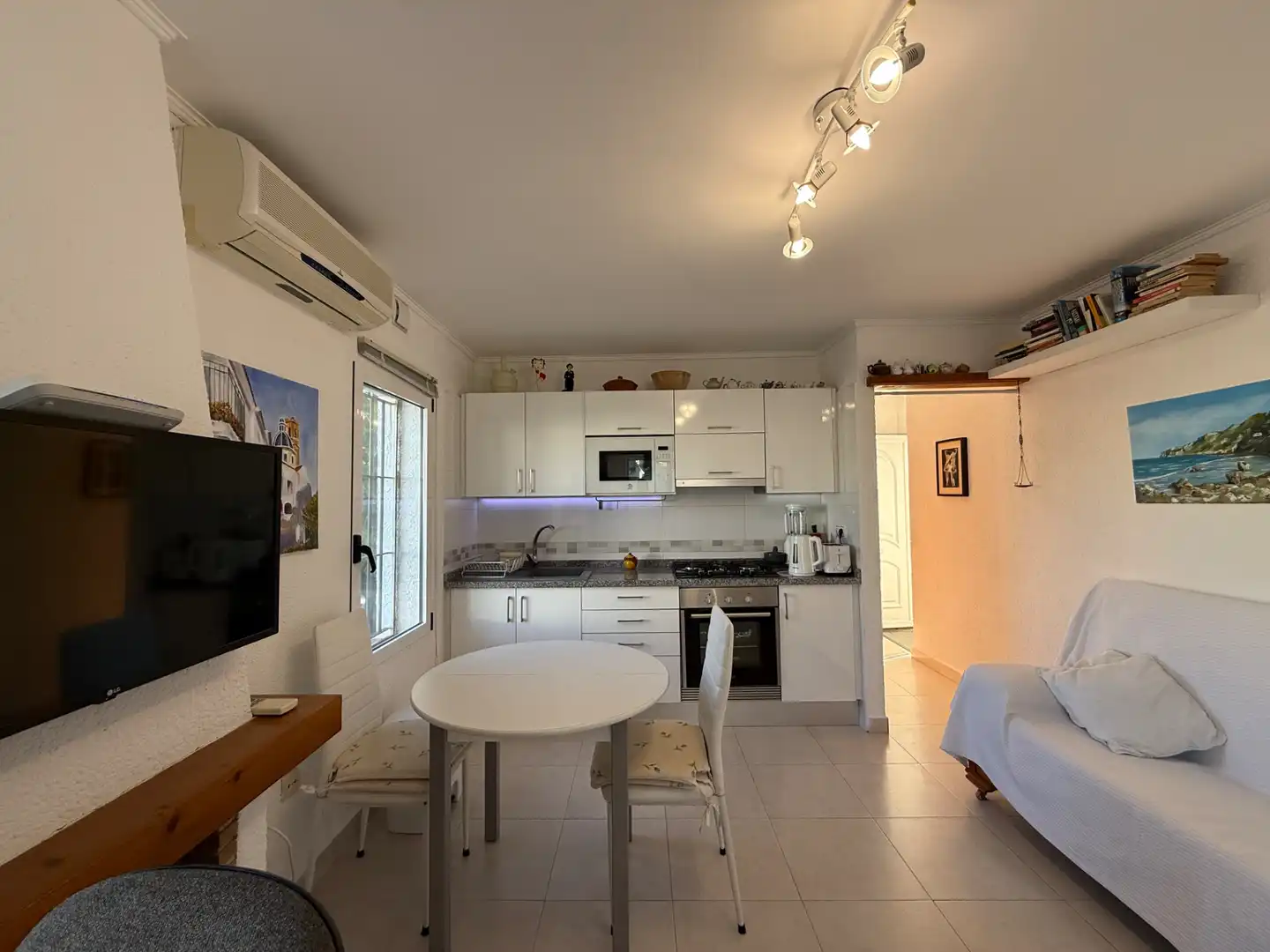 Cocina de Planta baja en venta en Dénia con Aire acondicionado, Calefacción y Jardín privado