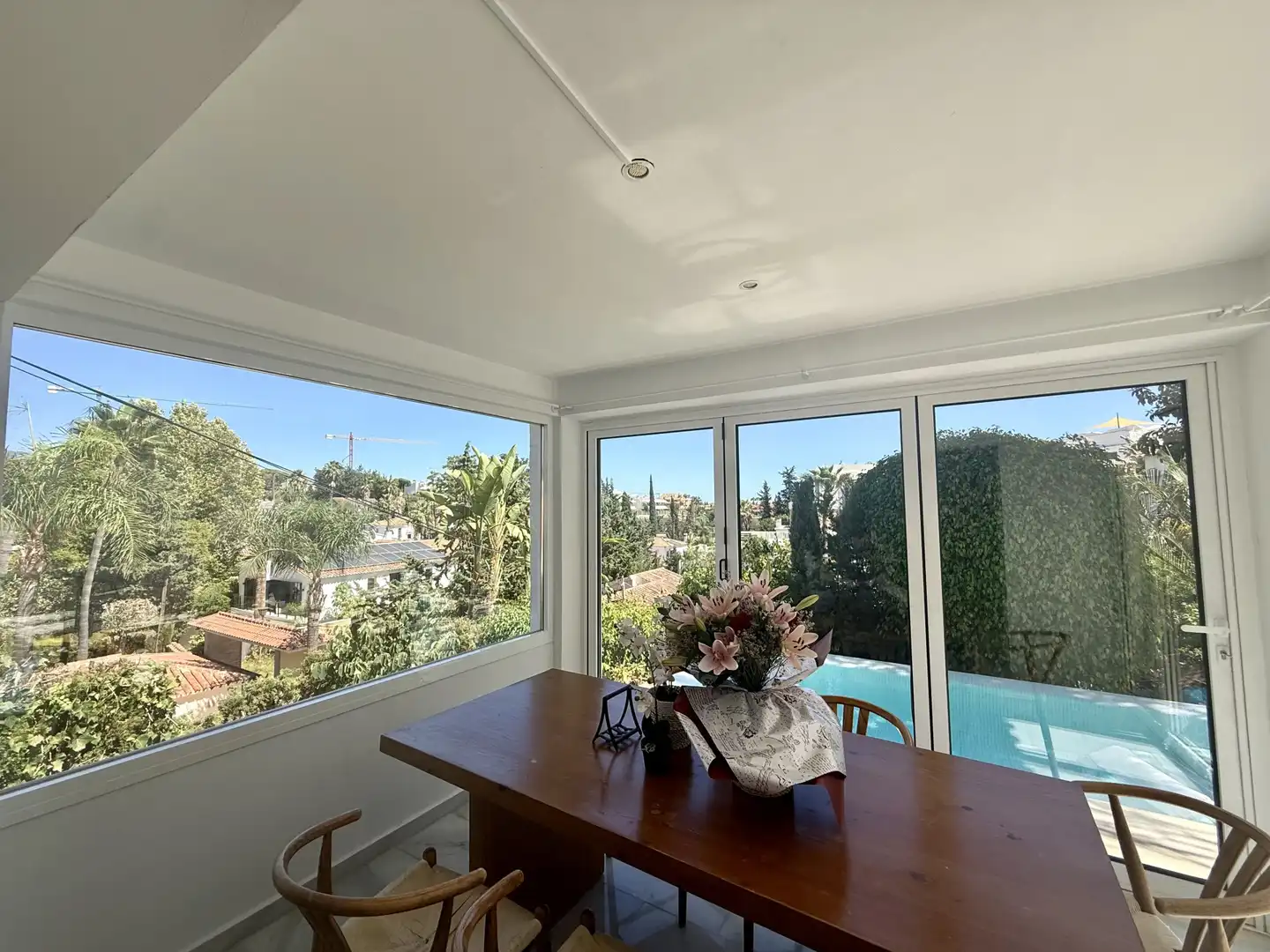 Comedor de Casa o chalet en venta en Marbella con Aire acondicionado, Jardín privado y Terraza