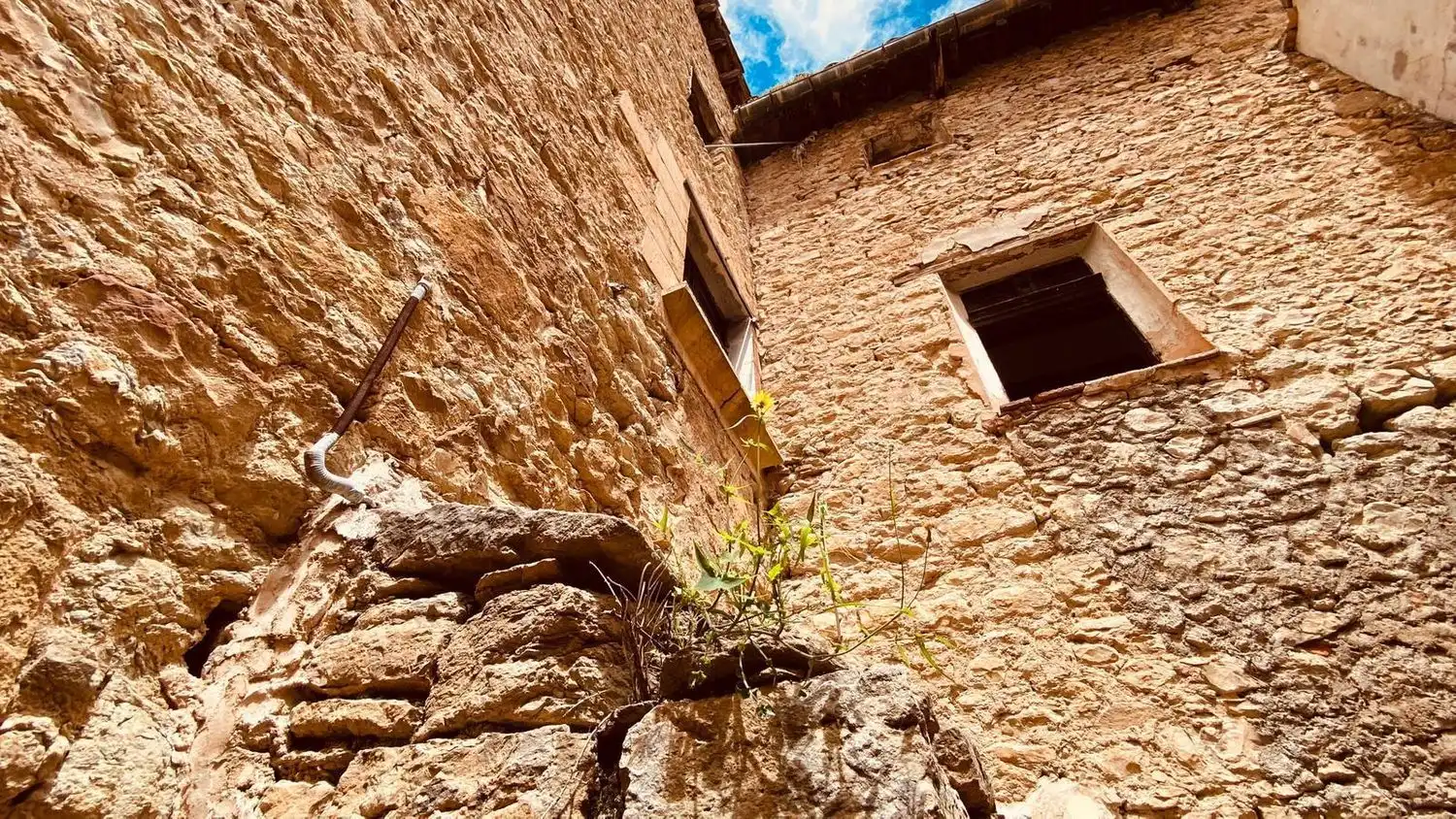 Vista exterior de Finca rústica en venda en La Mata de Morella amb Terrassa i Traster