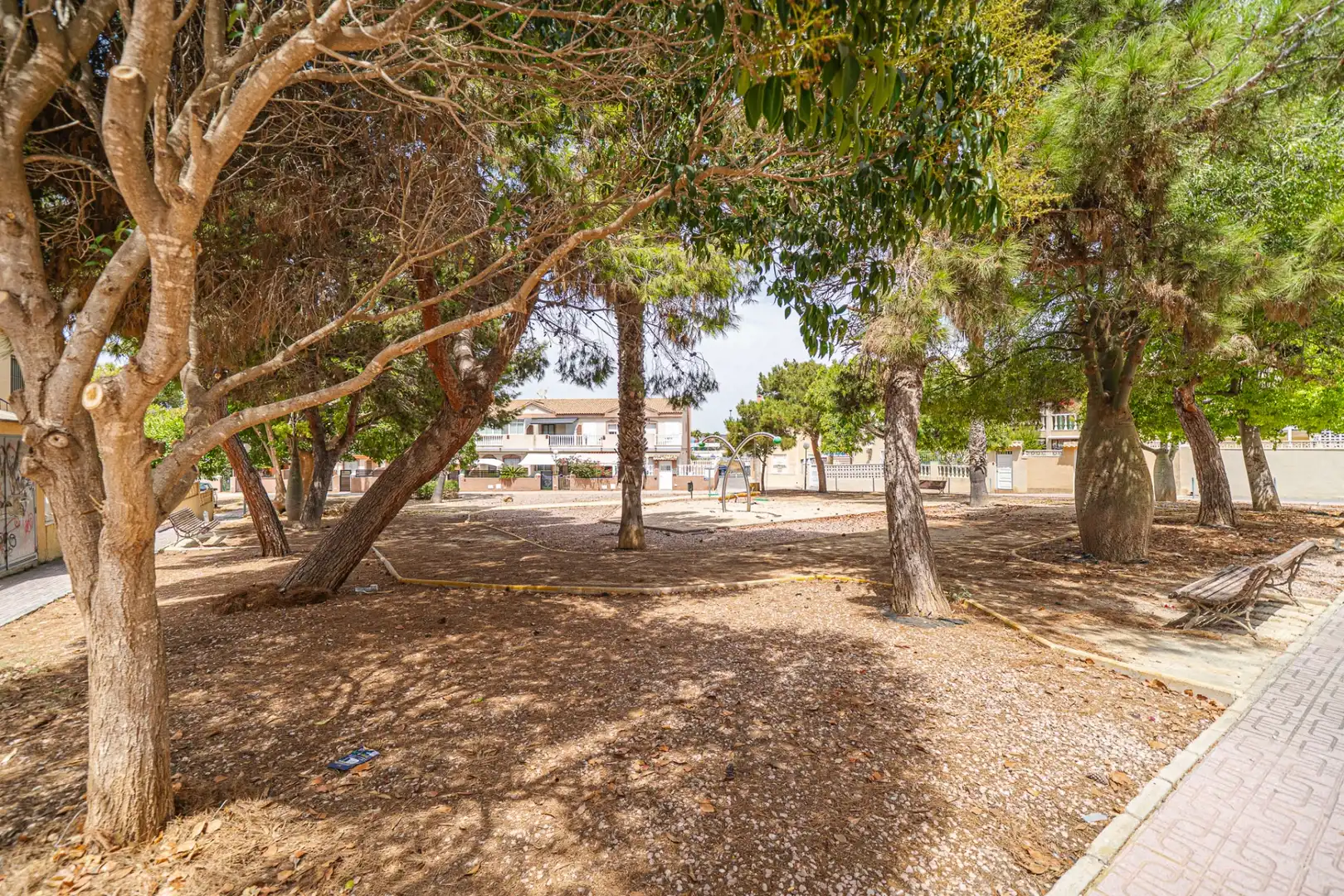 Ático en venta en Torrevieja con Jardín privado, Terraza y Trastero
