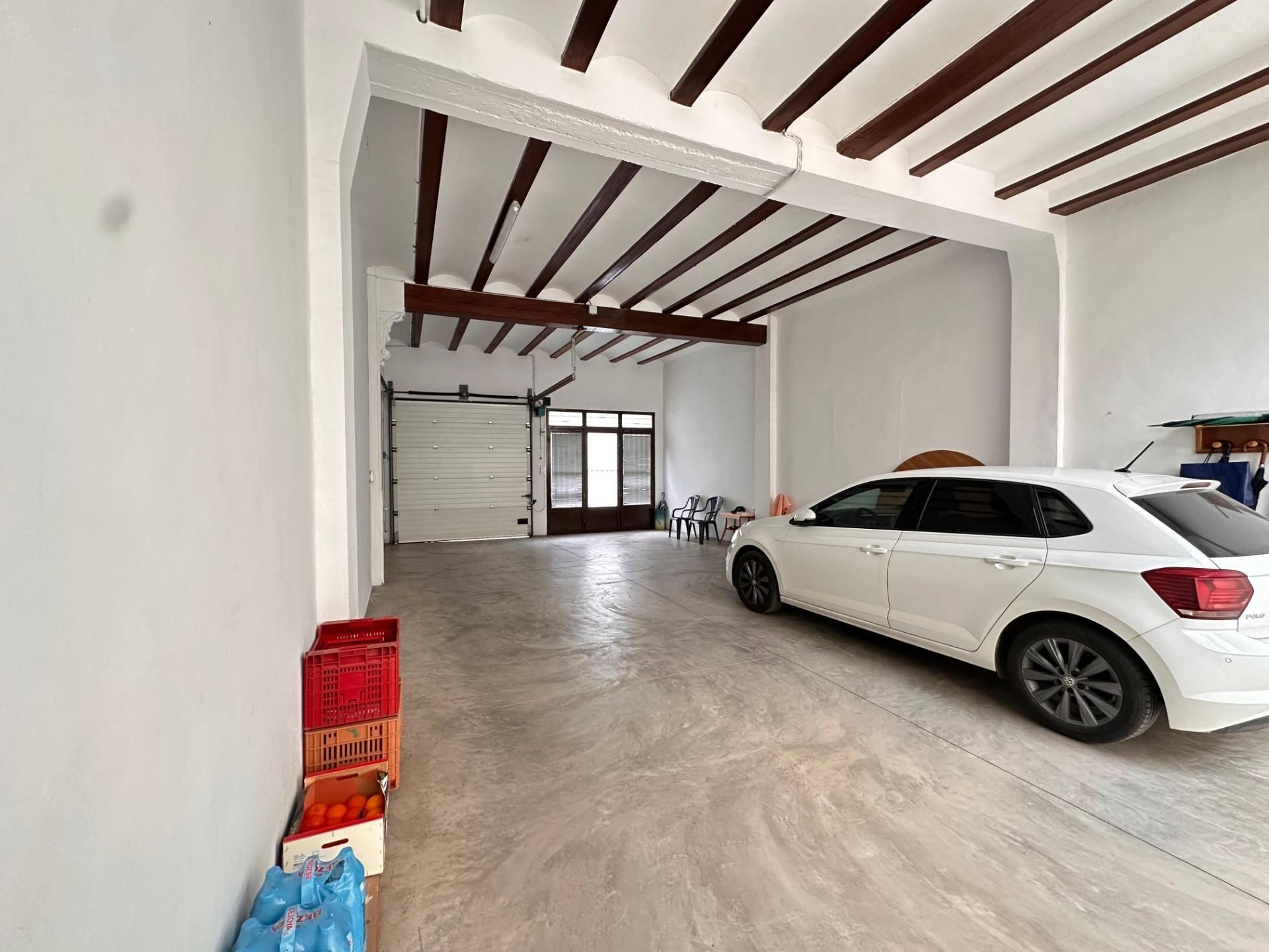 House or chalet for sale in Carlet  with Terrace