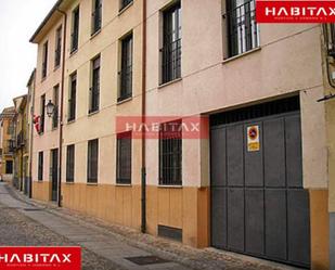 Exterior view of Flat for sale in Zamora Capital   with Heating, Parquet flooring and Terrace