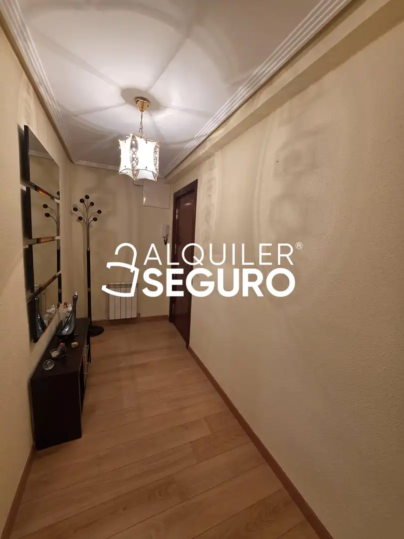 Habitación de Piso de alquiler en Burgos con Calefacción, Terraza y Amueblado