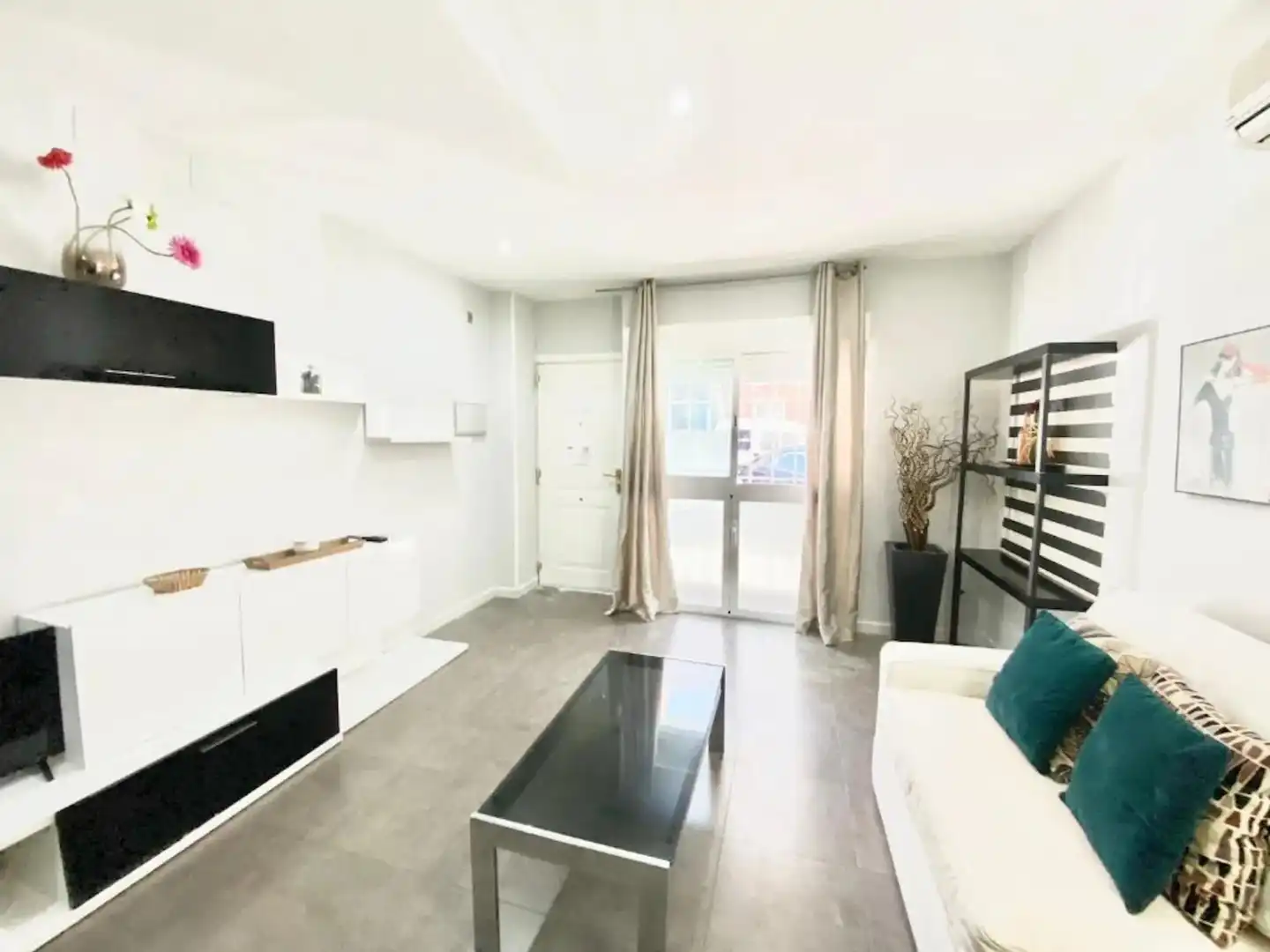 Wohnung zur Miete in N/A, imagen 2