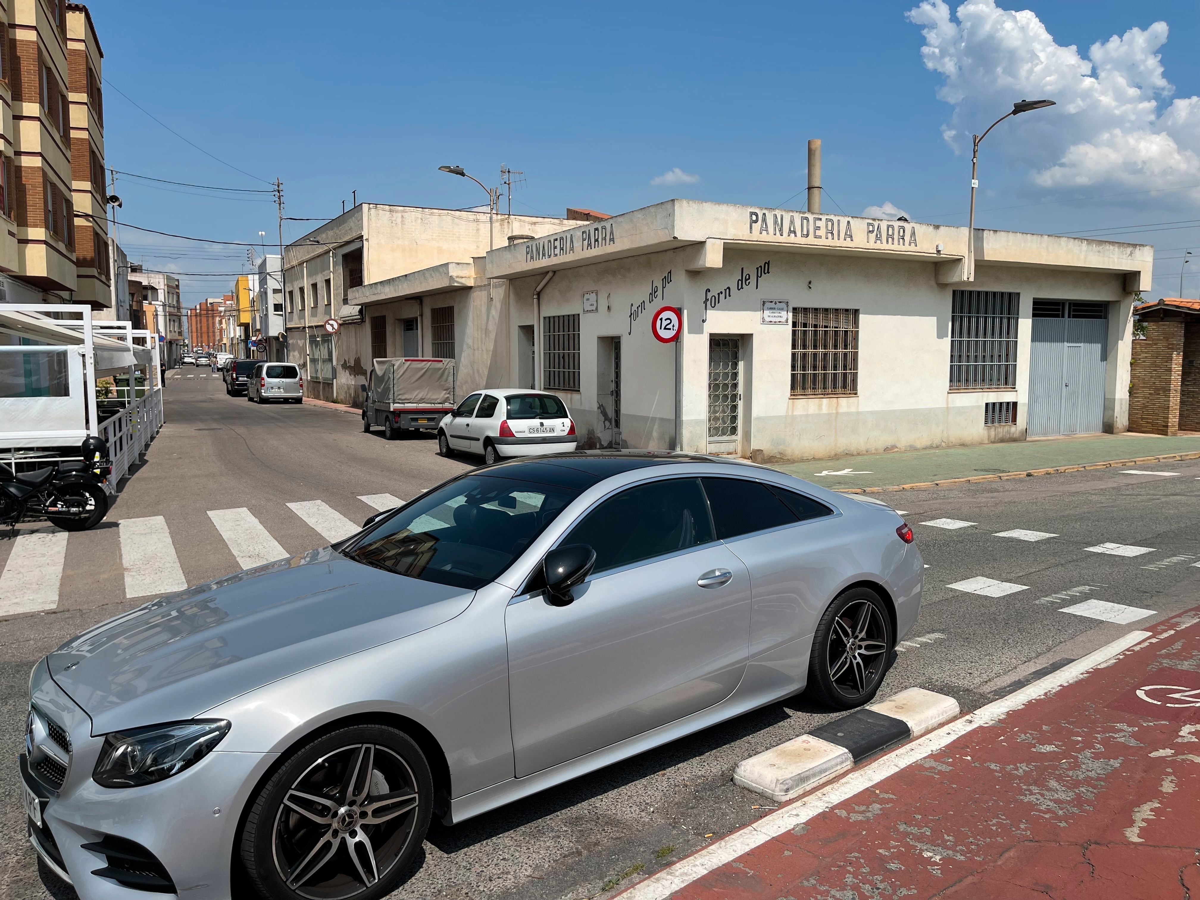 Aparcament de Casa o xalet en venda en Castellón de la Plana / Castelló de la Plana amb Terrassa, Moblat i Forn