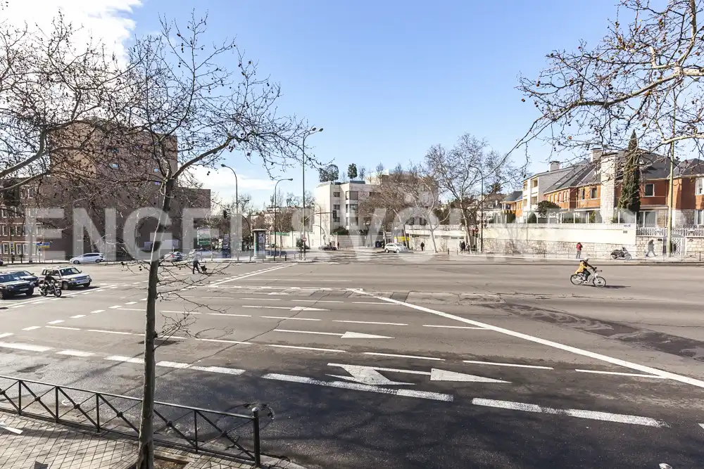 Exterior view of Garage for rent in Madrid