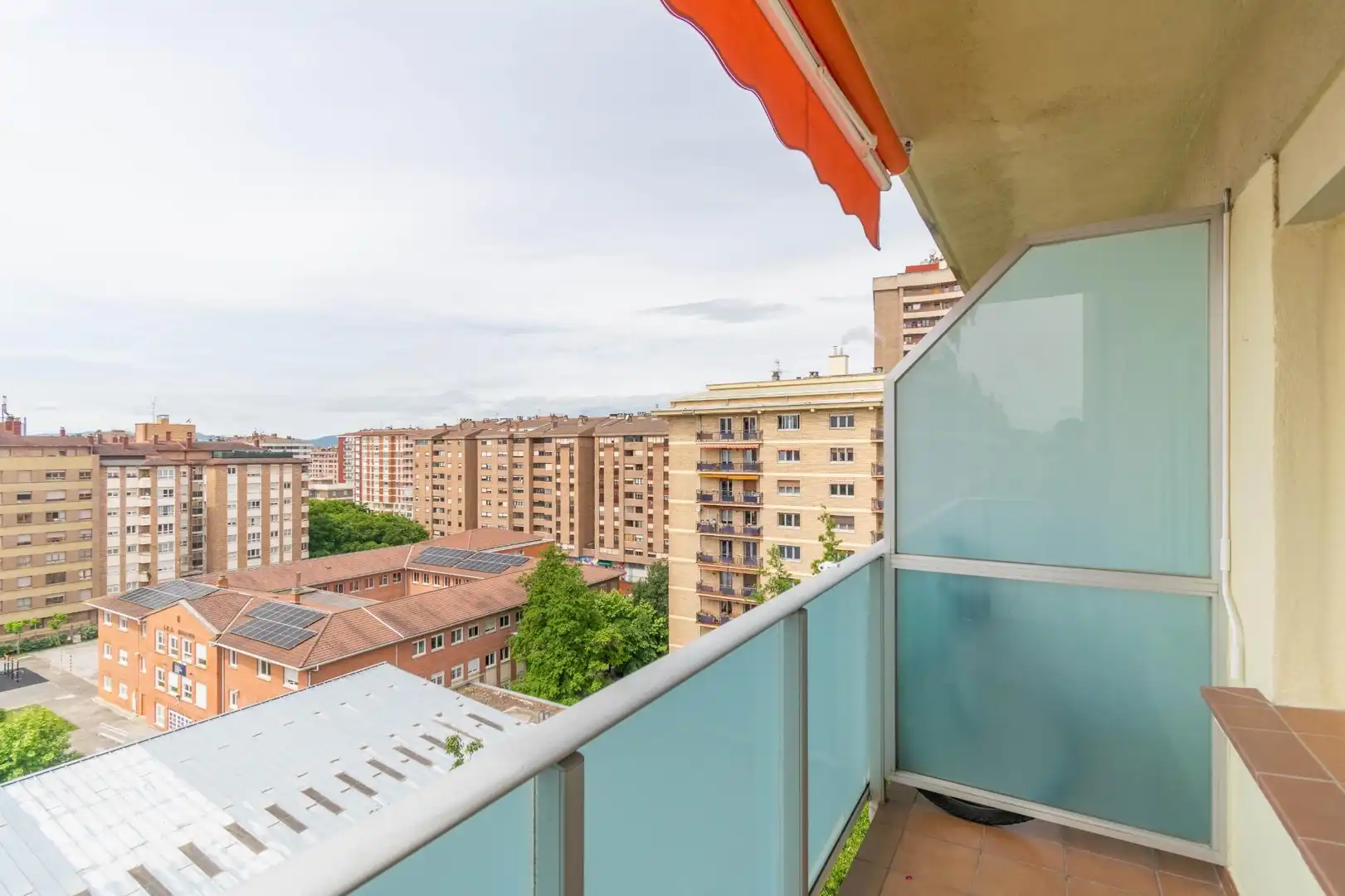 Terraza de Piso en venta en  Pamplona / Iruña con Calefacción, Amueblado y Balcón