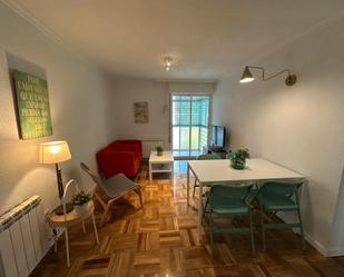 Sala d'estar de Pis de lloguer en  Madrid Capital amb Aire condicionat, Calefacció i Moblat