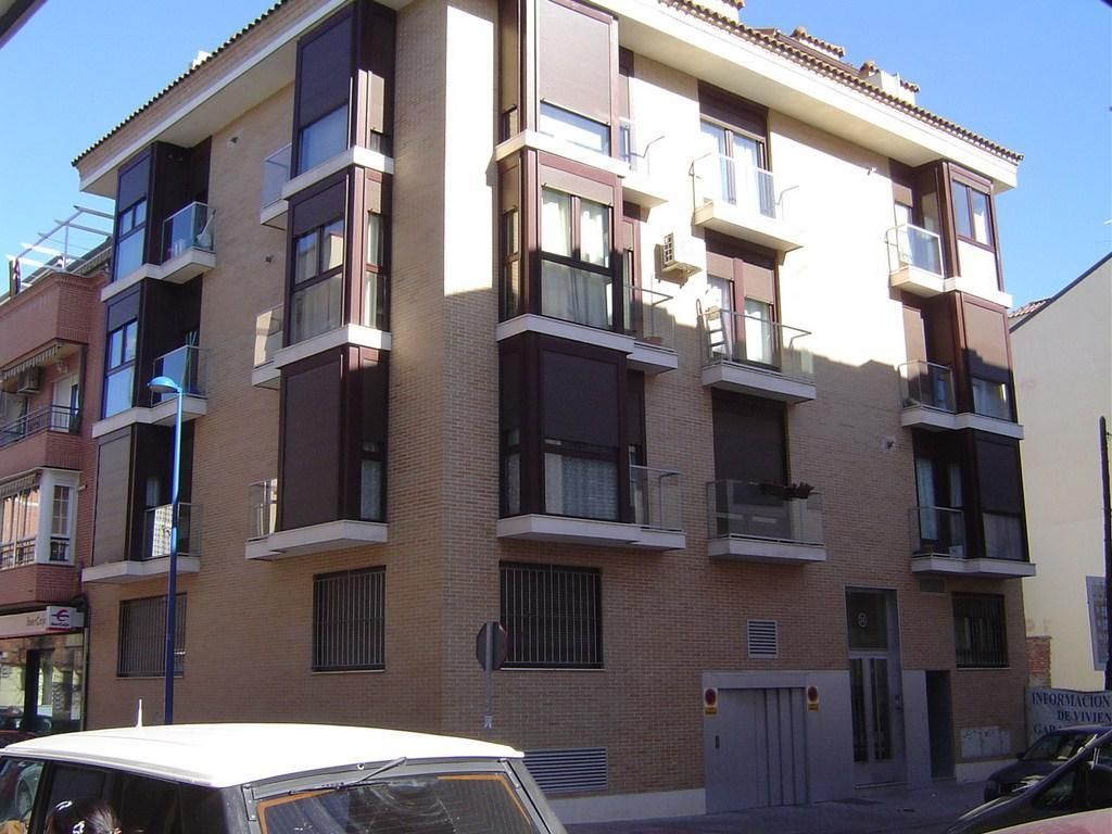 Vista exterior de Garaje en venta en Leganés