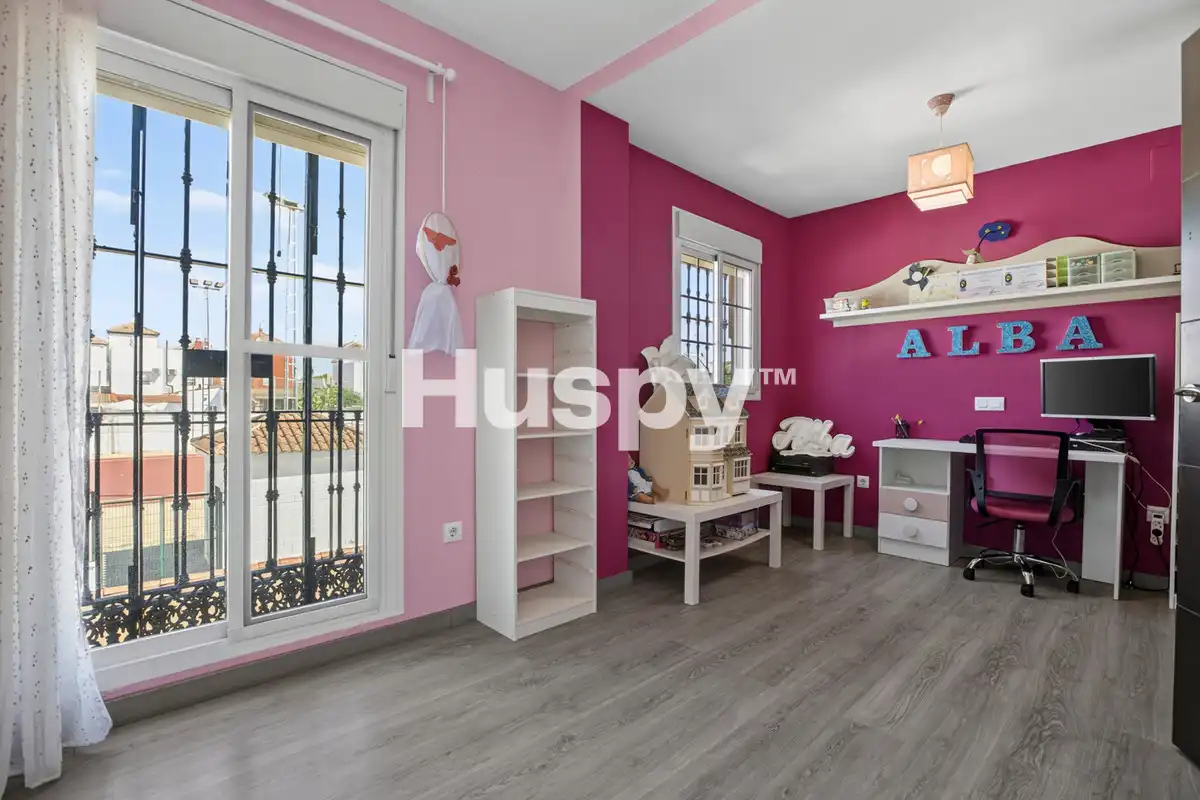 Chalet con balcón en venta en Calle Torre del Oro, imagen 33