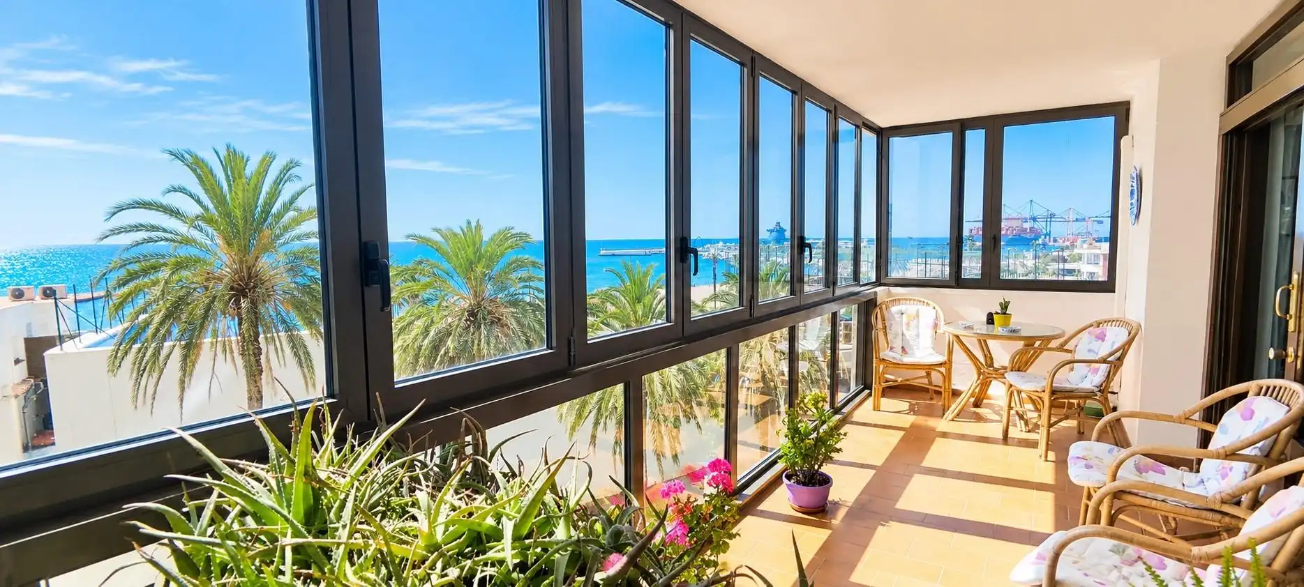 Piso con ascensor en venta en Paseo MARITIMO CDAD DE MELILLA