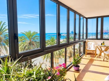 Piso con ascensor en venta en Paseo MARITIMO CDAD DE MELILLA