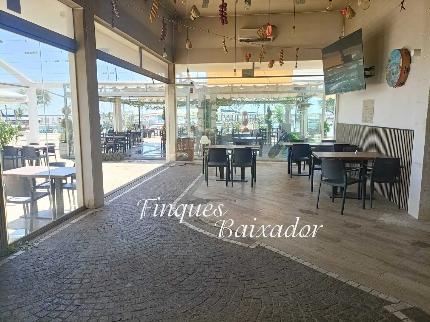 Local comercial en traspàs a Port Ginesta 210, imagen 6