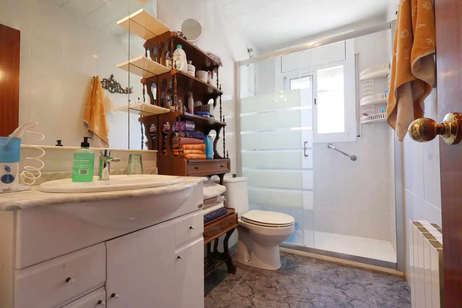 Badezimmer von Haus oder Chalet zum Verkauf in Cunit mit Heizung, Terrasse und Schwimmbad