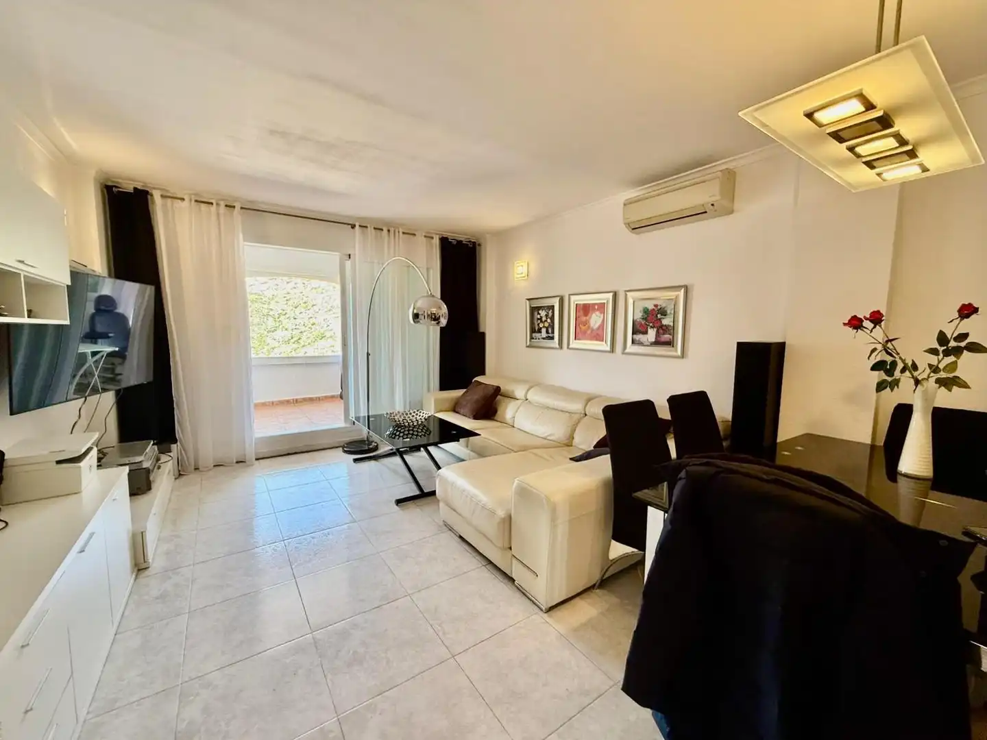 Sala de estar de Apartamento en venta en Benitachell / El Poble Nou de Benitatxell con Aire acondicionado, Terraza y Piscina comunitaria