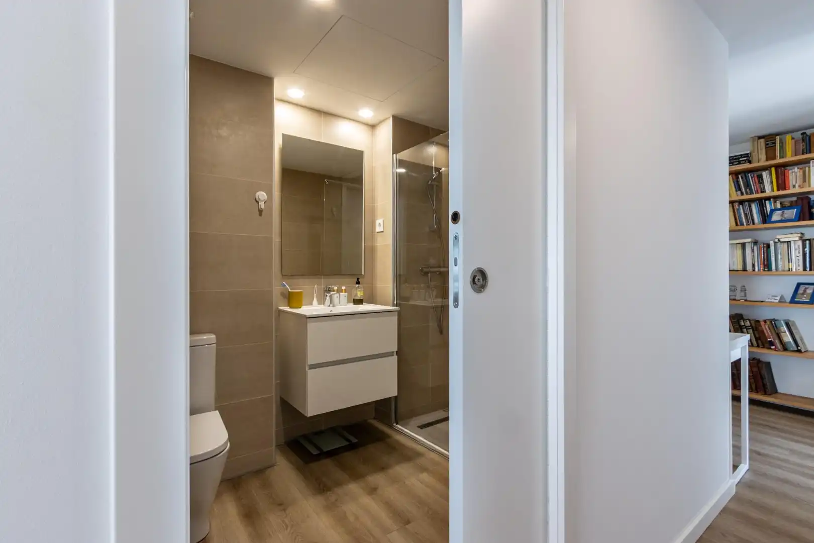Bathroom of Flat for sale in Sabadell  with Heating, Terrace and Community pool