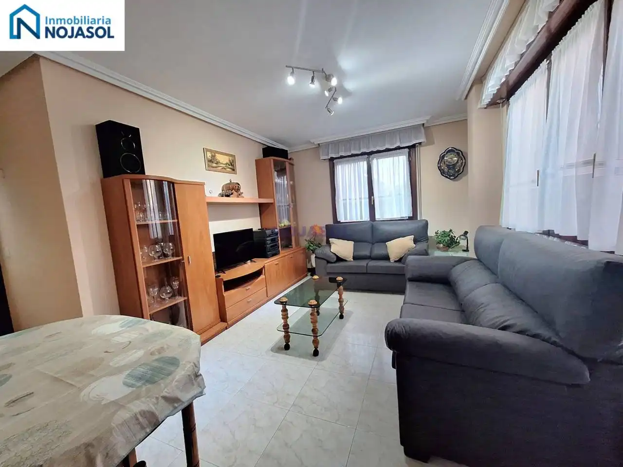 Apartament amb piscina de lloguer a Avenida santos martires 10, imagen 14