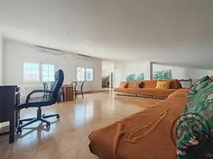 Sala d'estar de Casa o xalet en venda en La Puebla de Híjar amb Aire condicionat, Calefacció i Jardí privat