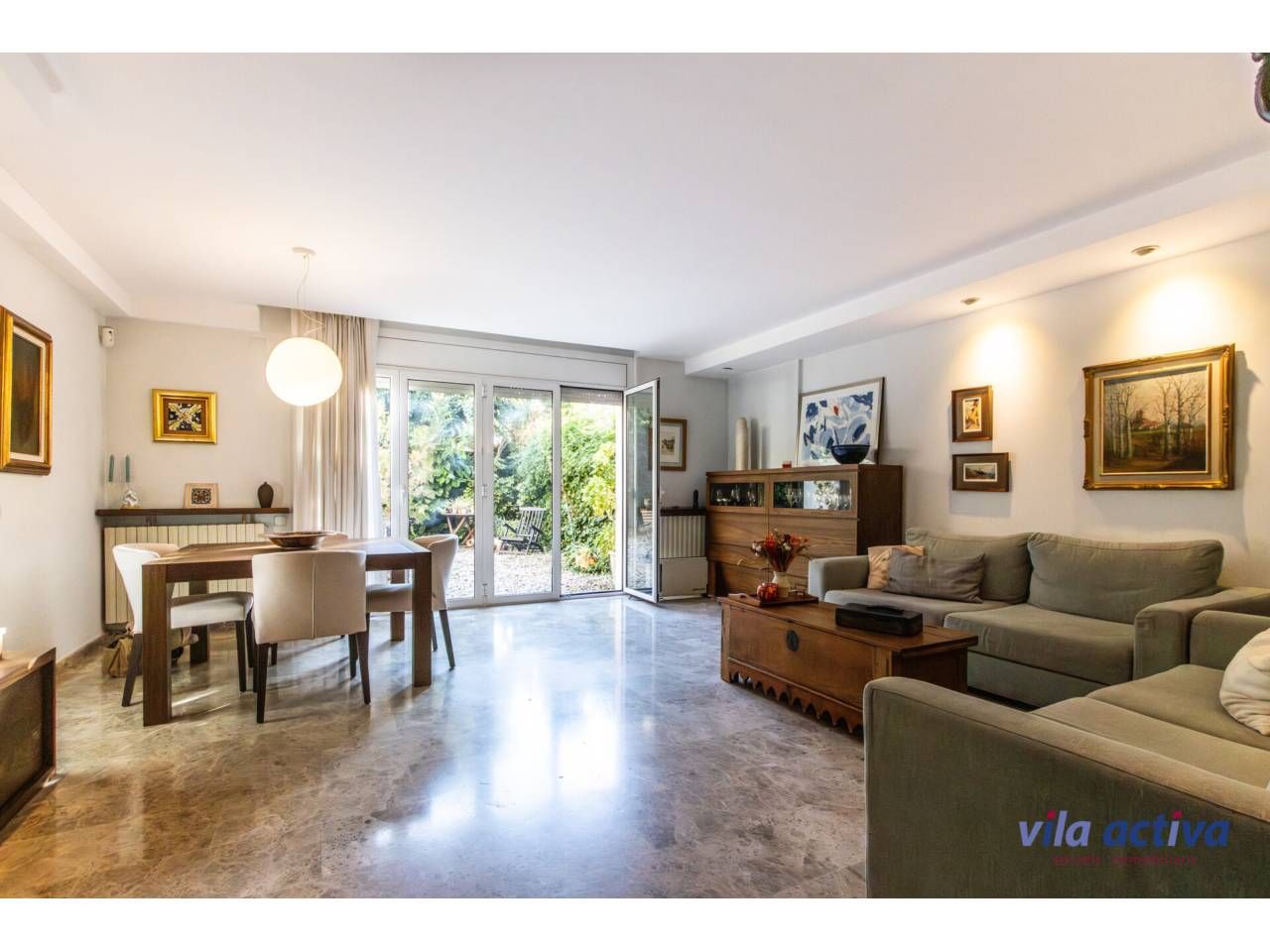 Sala de estar de Casa o chalet en venta en Terrassa con Calefacción, Jardín privado y Terraza