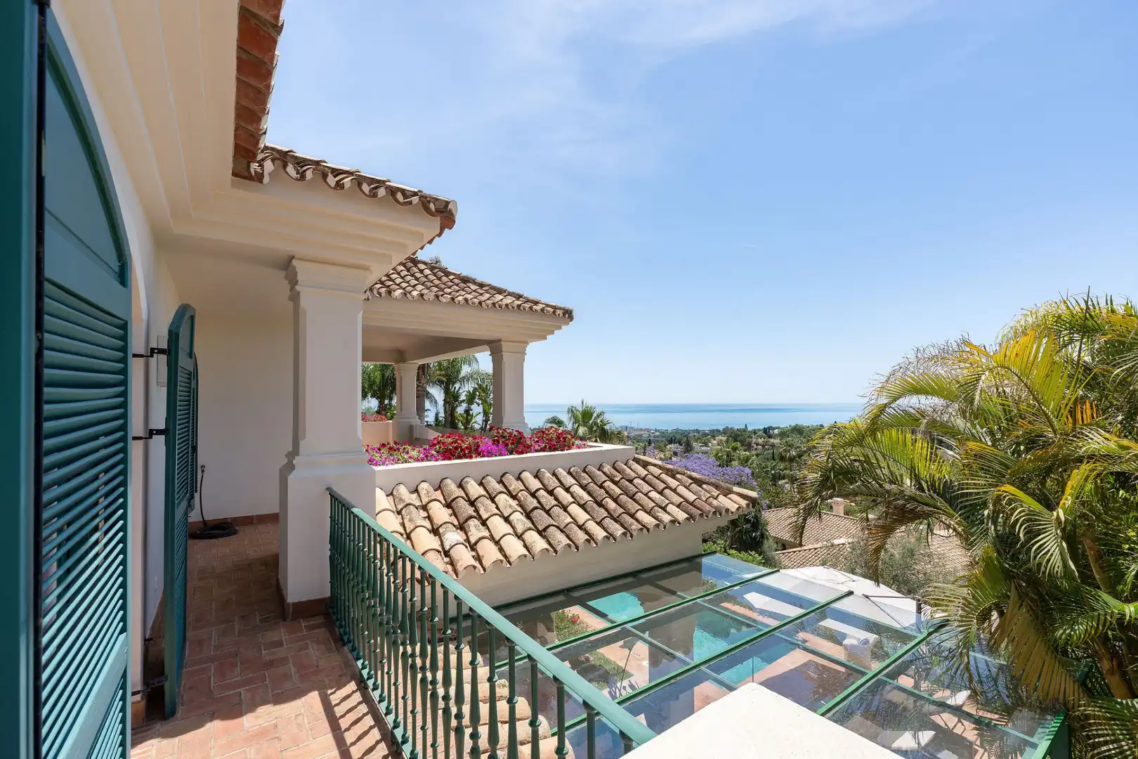 Terrassa de Casa o xalet en venda en Marbella amb Aire condicionat, Calefacció i Jardí privat