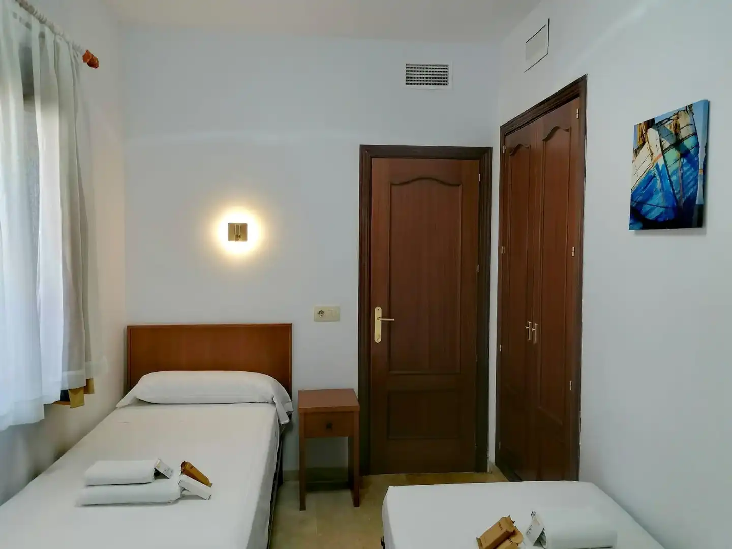 Schlafzimmer von Wohnung zum Verkauf in Manilva mit Klimaanlage, Terrasse und Möbliert
