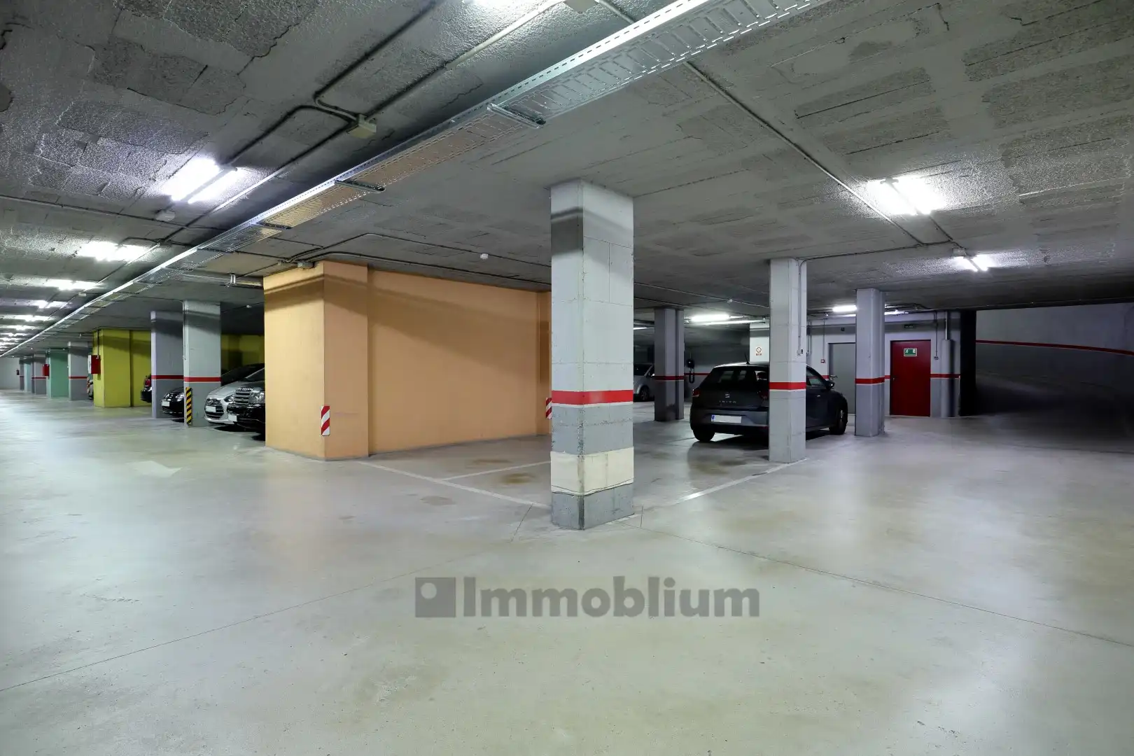 Parkplatz von Garage zum Verkauf in Mataró