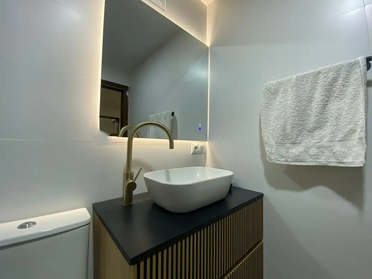 Baño de Apartamento en venta en Dénia con Piscina y Piscina comunitaria