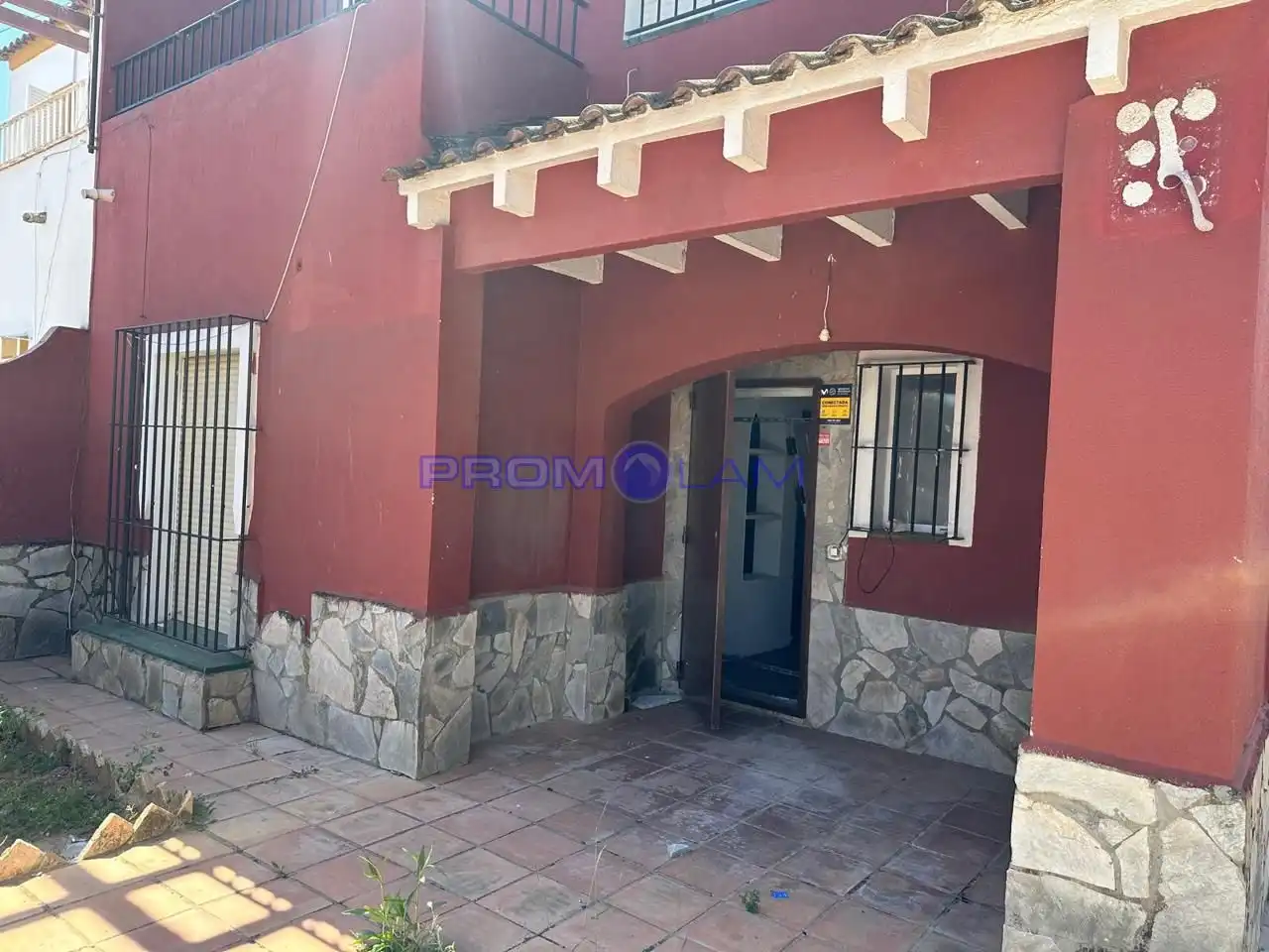 Vista exterior de Casa o chalet en venta en Almensilla con Jardín privado, Terraza y Piscina