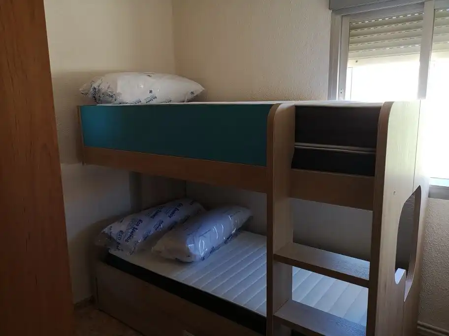 Habitación de Piso en venta en  Logroño con Calefacción y Amueblado