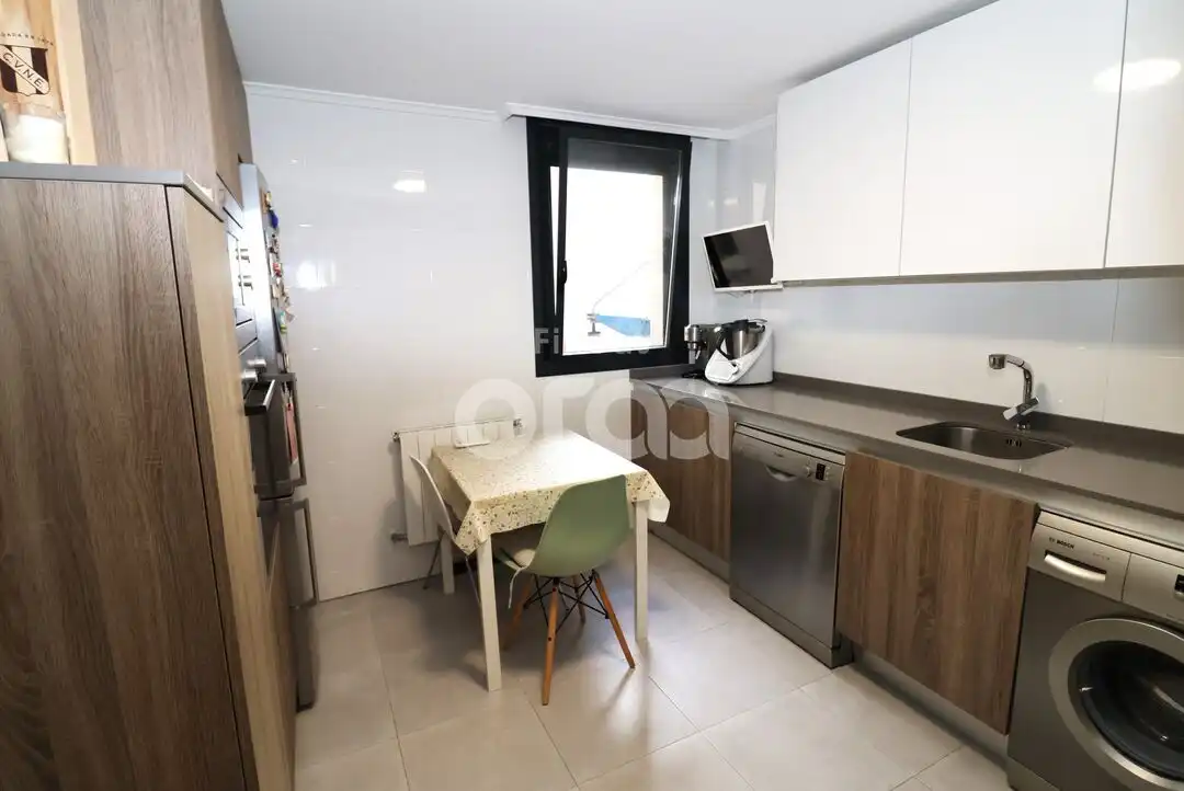Küche von Wohnung zum Verkauf in Santurtzi  mit Heizung, Terrasse und Abstellraum