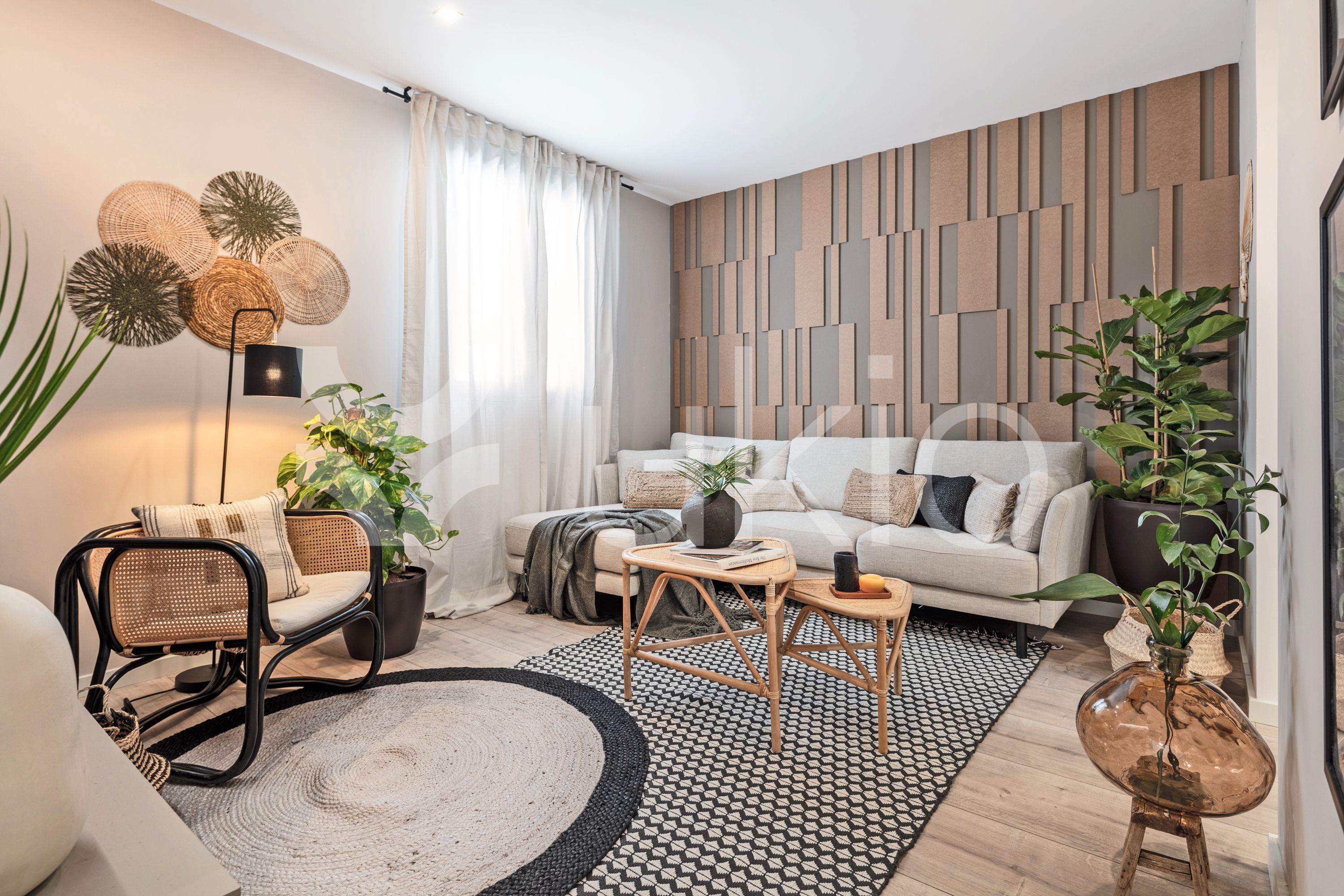 Living room of Flat for rent in  Madrid Capital  with Air Conditioner, Heating and Parquet flooring